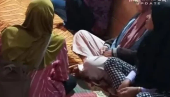 Duduk di Teras Saat Hujan, Sepasang Anak Muda di OKU Selatan Tersambar Petir