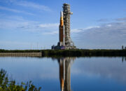 NASA Tunda Peluncuran Misi Bulan Bersejarah Artemis II