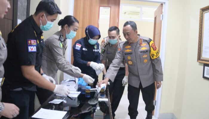 Kapolda Sumsel Pimpin Tes Urine Mendadak, Tegaskan Zero Tolerance Narkoba