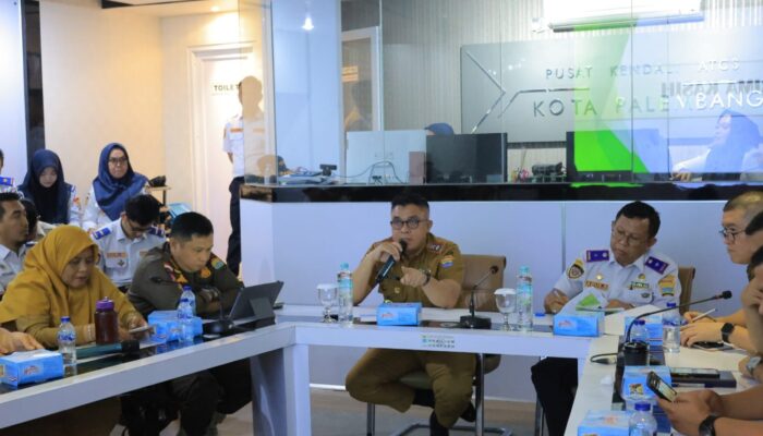 Respons Cepat Keluhan Warga, Sekda Palembang Pimpin Rapat Darurat Lampu Jalan