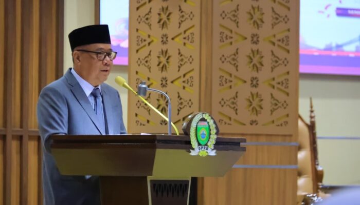 Hadiri Paripurna DPRD Sumsel, Cik Ujang Sampaikan Jawaban Gubernur atas Pandangan Fraksi Terkait Ranperda PT Sumsel Energi Gemilang