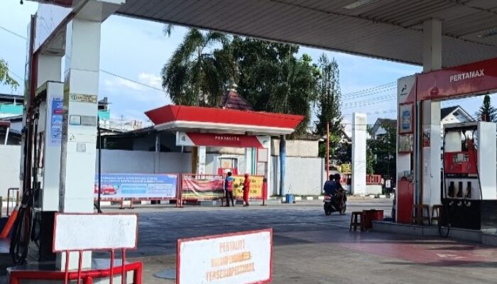 BBM Langka di Kayuagung, Warga Terpaksa Beli Eceran