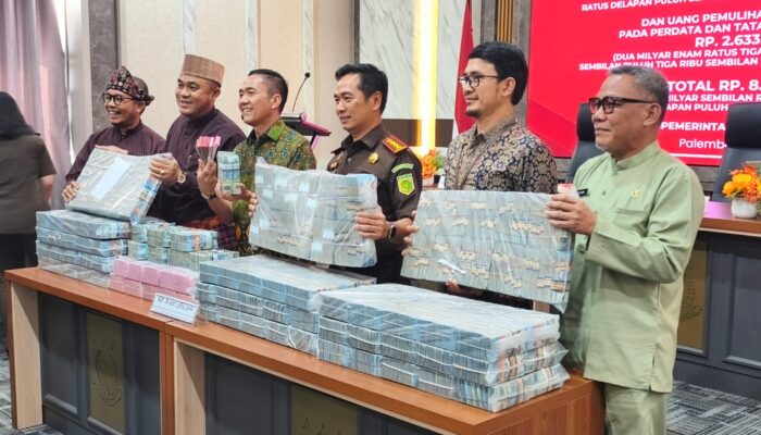 Kejari Palembang Kembalikan Rp8,9 Miliar ke Kas Daerah