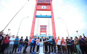 Gubernur Herman Deru Resmikan Car Free Day di Jembatan Ampera, Dorong Budaya Sehat dan Penguatan Ekonomi Masyarakat