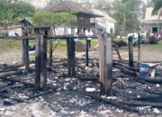 Diduga Korsleting, Rumah Karnedo di OKI Tinggal Abu