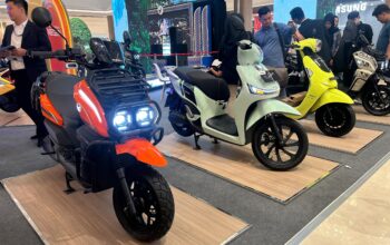 Dari Komuter hingga Adventure, Indomobil eMotor Bawa Seluruh Lini Produk ke Palembang