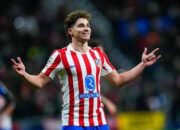 Julián Álvarez Bikin Atlético Madrid Khawatir, Saga Barcelona Berubah Jadi Krisis