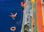 Kapal Pertamina Patra Niaga MT Transko Arafura Tanggap Darurat Kemanusiaan Selamatkan 17 Korban KMP Mutiara Sentosa 2