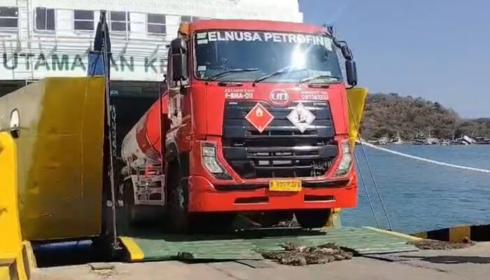 Pertamina Percepat Normalisasi Penyaluran BBM di Flores, Seberangkan Belasan Tambahan Mobil Tangki dari Bima