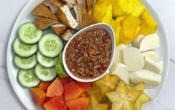 Rujak: Lebih dari Sekadar Camilan, Ini Segudang Manfaatnya